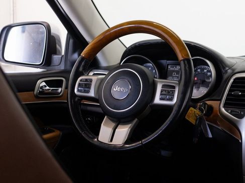 Used 2012 Jeep Grand Cherokee Overland image 24