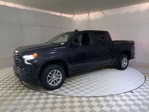 Used 2023 Chevrolet Silverado 1500 RST image 4