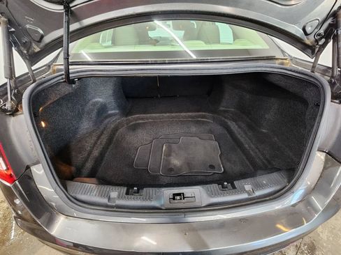 Used 2017 Ford Taurus SE FWD image 27