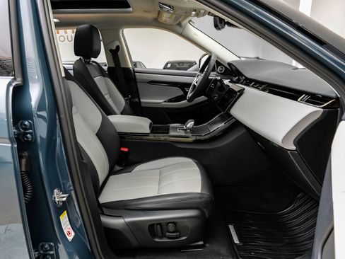 Used 2024 Land Rover Range Rover Evoque Dynamic SE image 37