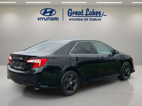 Used 2014 Toyota Camry SE FWD image 5