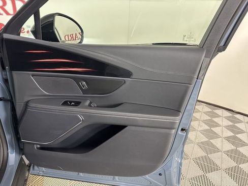 New 2026 Lincoln Nautilus Premier image 22