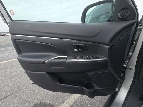 Used 2024 Mitsubishi Outlander Sport AWD image 11