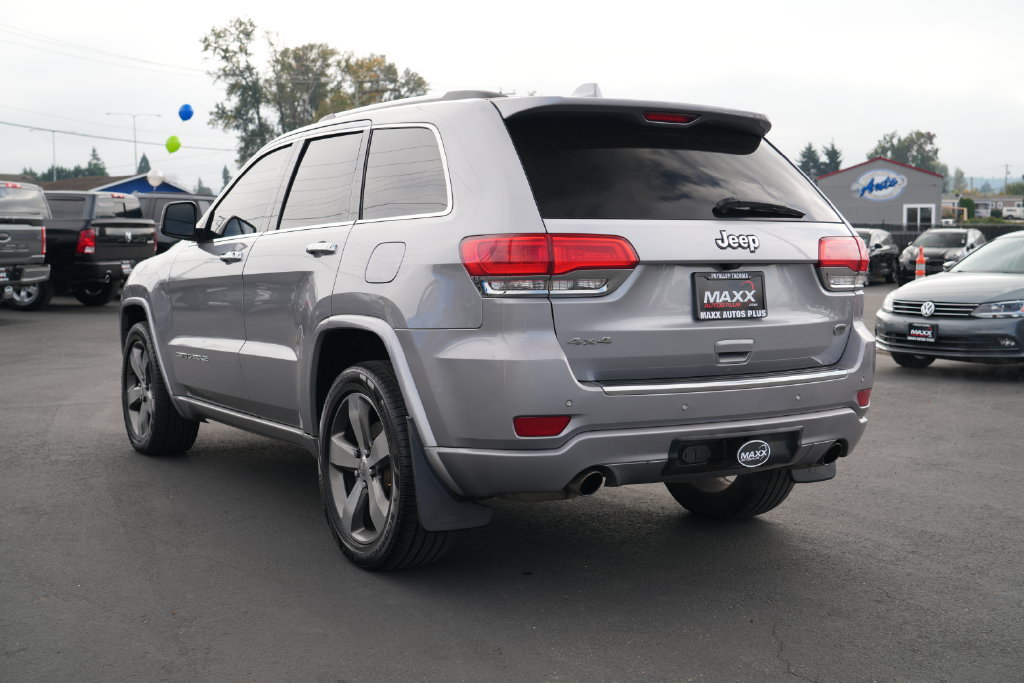 Used 2015 Jeep Grand Cherokee Overland w/ Advanced Technology Group AWD/4WD image 10