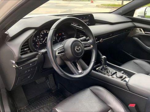 Used 2019 MAZDA MAZDA3 Hatchback w/ Premium Package image 14