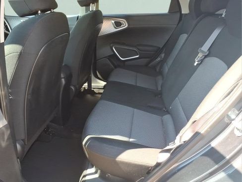Used 2020 Kia Soul LX FWD image 18