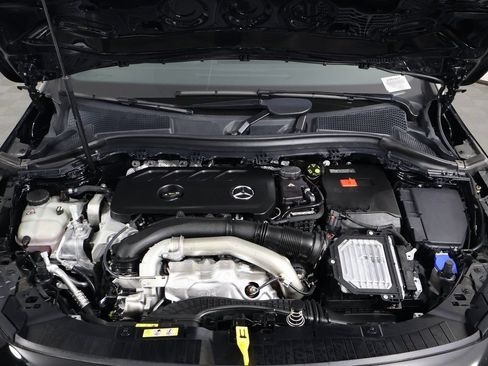 Certified 2026 Mercedes-Benz GLA 250 4MATIC image 15