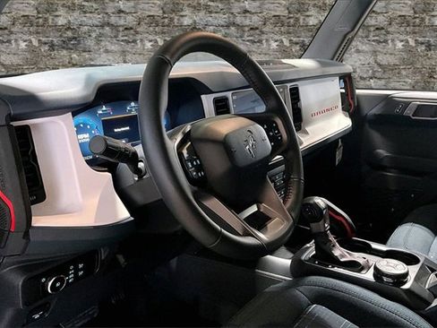 New 2025 Ford Bronco Heritage Edition image 7