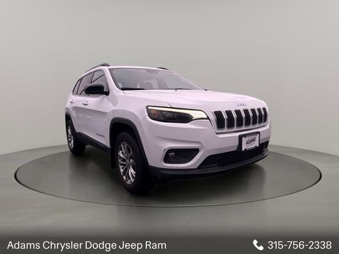 Used 2022 Jeep Cherokee Latitude Lux w/ Sun & Sound Group image 1