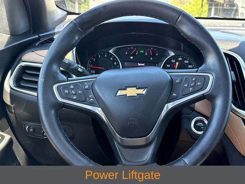 Used 2023 Chevrolet Equinox Premier FWD image 17
