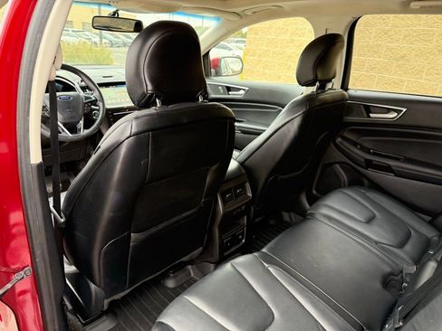 Used 2017 Ford Edge Titanium w/ Equipment Group 301A image 9