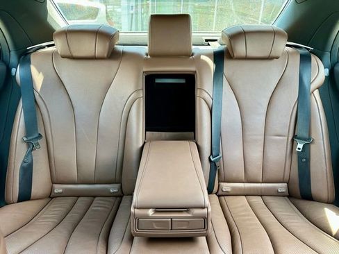 Used 2017 Mercedes-Benz S 550 4MATIC Sedan image 21