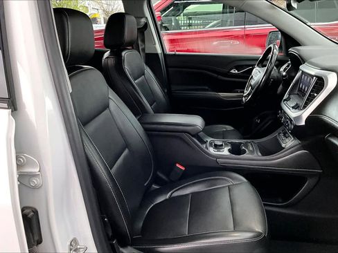 Used 2022 GMC Acadia SLT w/ Elevation Edition image 9