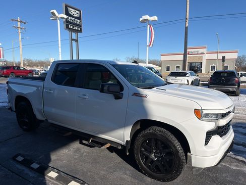 Used 2024 Chevrolet Silverado 1500 RST w/ Convenience Package II image 3