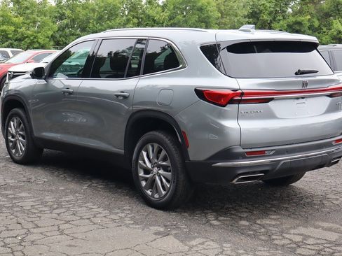 New 2025 Buick Enclave Preferred image 5