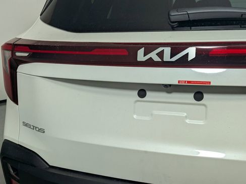 New 2026 Kia Seltos LX image 8