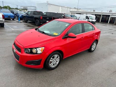 Used 2014 Chevrolet Sonic LT FWD image 8