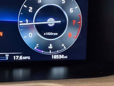 Used 2023 Kia Sorento SX Prestige image 31