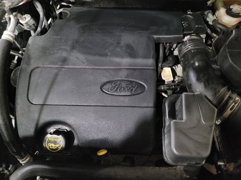 Used 2017 Ford Explorer XLT w/ Equipment Group 202A FWD image 30