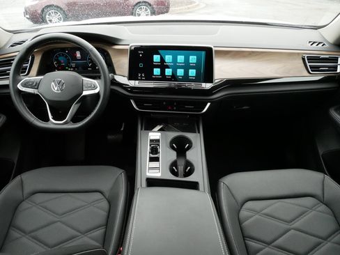 Certified 2026 Volkswagen Atlas SE AWD/4WD image 10
