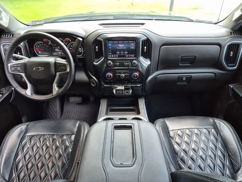 Used 2022 Chevrolet Silverado 1500 RST w/ Safety Package AWD/4WD image 26