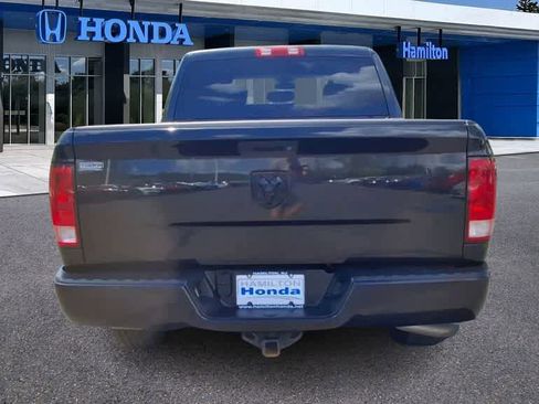 Used 2017 RAM 1500 Express w/ Black Ram 1500 Express Group AWD/4WD image 8