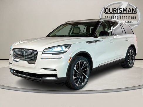 Used 2022 Lincoln Aviator Reserve w/ Equipment Group 201A image 2