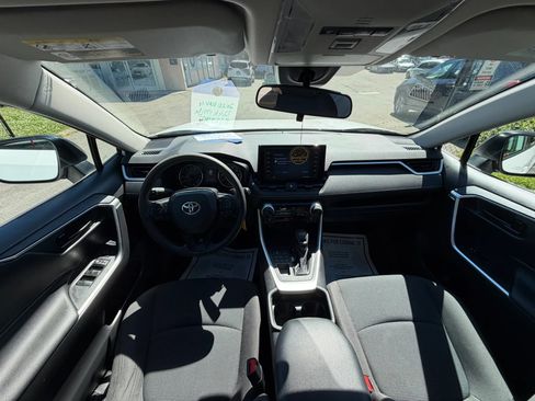 Used 2020 Toyota RAV4 LE w/ All Weather Liner Package AWD/4WD image 22