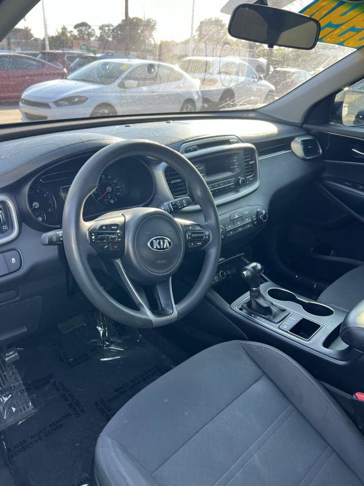 Used 2016 Kia Sorento L FWD image 10