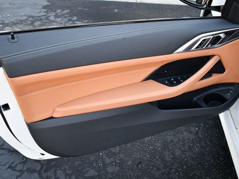 Used 2023 BMW 430i xDrive Convertible w/ M Sport Package image 11