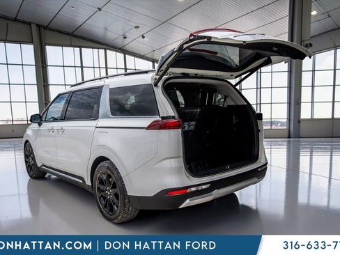 Used 2022 Kia Carnival SX FWD image 30