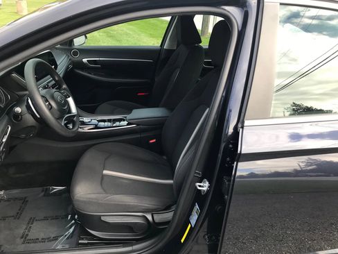 Used 2020 Hyundai Sonata Blue image 2