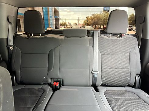 Used 2022 Chevrolet Silverado 1500 Custom image 23