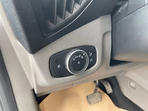 Used 2022 Ford Transit Connect XLT FWD image 21