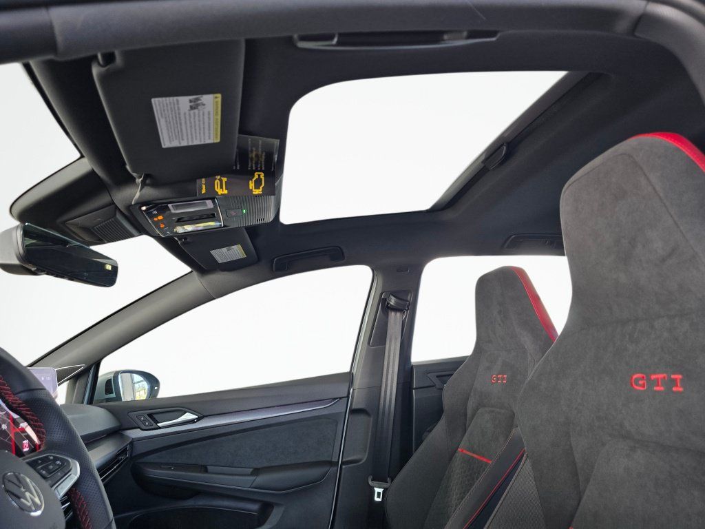 New 2026 Volkswagen GTI SE FWD image 16