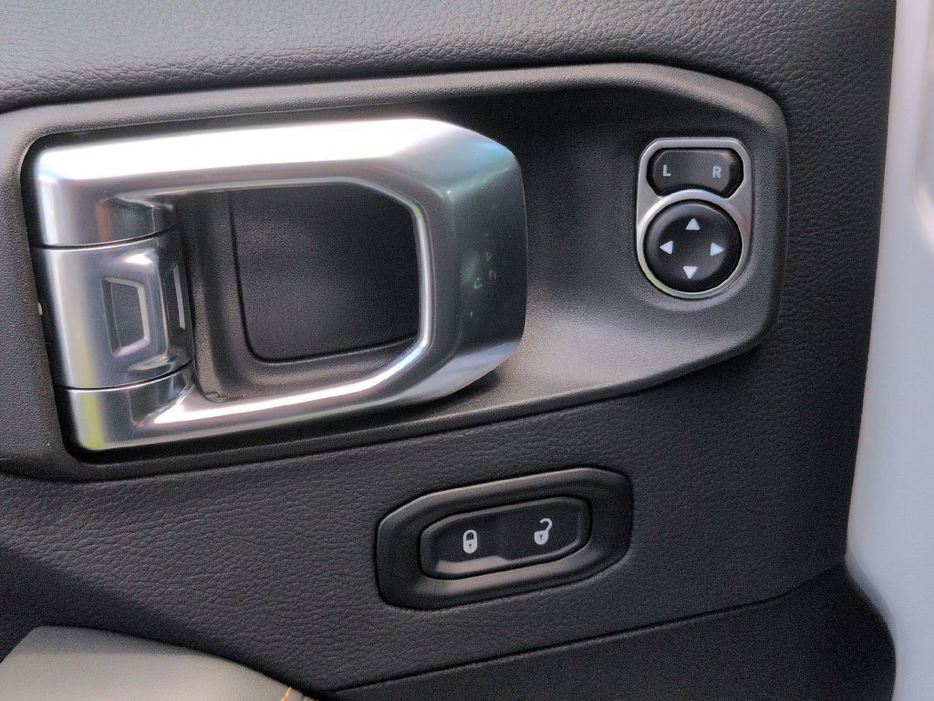 New 2026 Jeep Gladiator Mojave AWD/4WD image 12