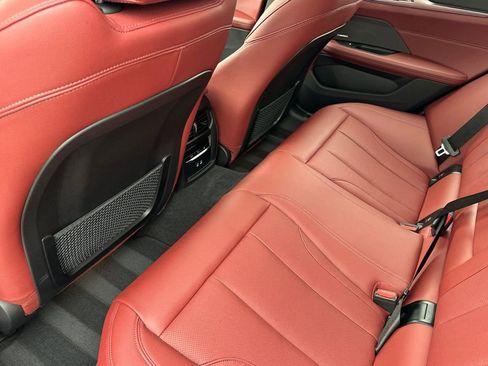 Used 2023 BMW i4 eDrive40 image 12