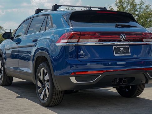 New 2026 Volkswagen Atlas Cross Sport SE image 6