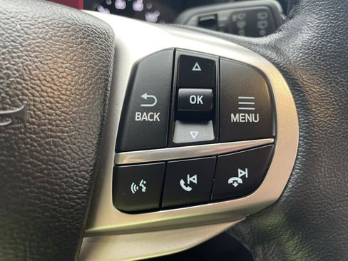 Used 2023 Ford Explorer Limited image 13