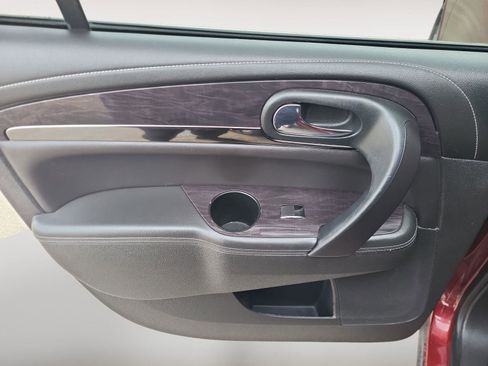 Used 2017 Buick Enclave Leather w/ Trailering Package image 18