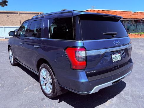 Used 2019 Ford Expedition Platinum AWD/4WD image 4