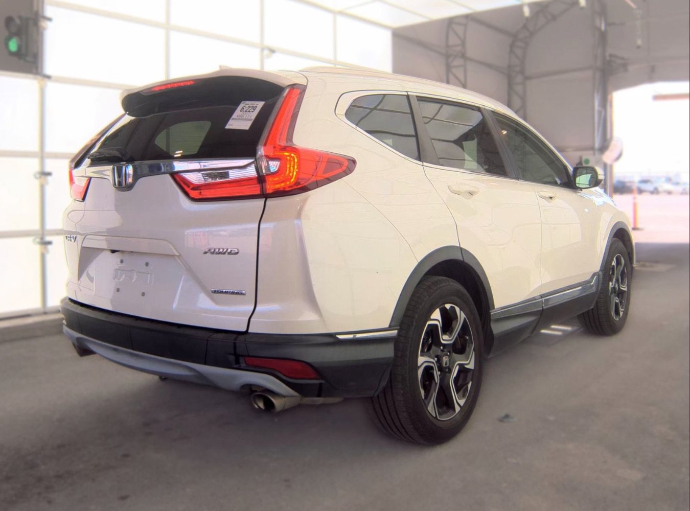 Used 2017 Honda CR-V Touring image 4