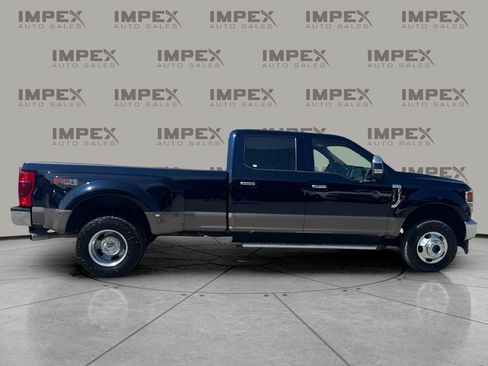 Used 2022 Ford F350 Lariat w/ Chrome Package AWD/4WD image 6