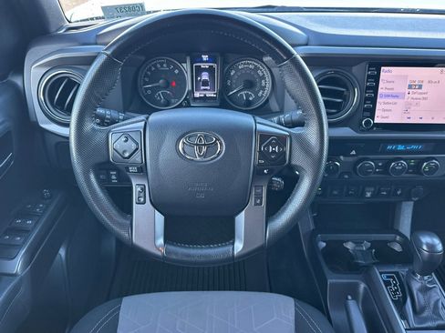 Certified 2022 Toyota Tacoma TRD Off-Road w/ Technology Package image 14
