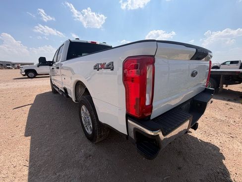 Used 2025 Ford F250 XLT AWD/4WD image 4