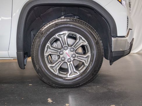 Used 2025 GMC Sierra 1500 SLT AWD/4WD image 7