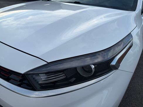 Used 2023 Kia Forte GT-Line FWD image 9