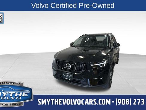 Certified 2026 Volvo XC40 B5 Plus AWD/4WD image 1