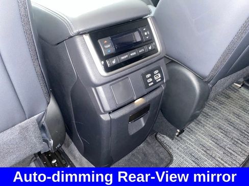 Used 2025 Subaru Ascent Limited image 31