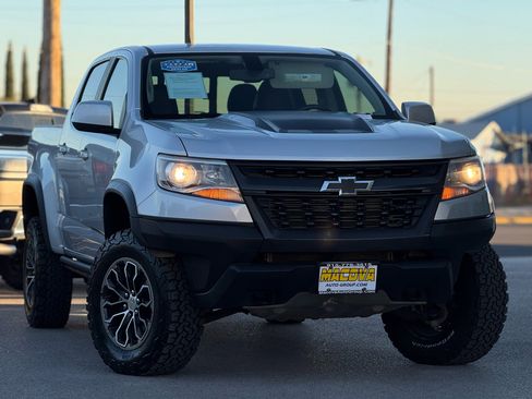 Used 2019 Chevrolet Colorado ZR2 image 2